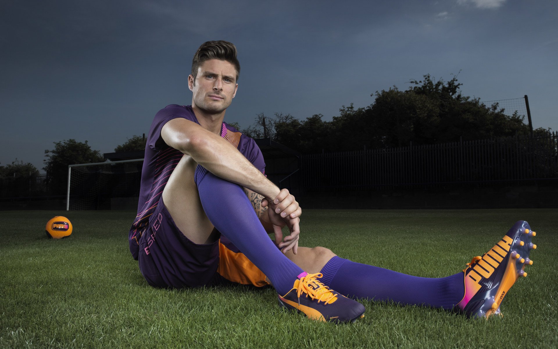 九游娱乐-英超最后一击：绝杀瞬间成就不朽传奇，英超最后几名降级